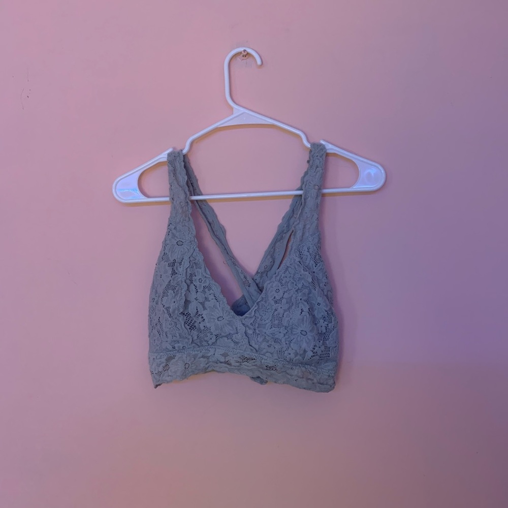 GREY LACE BRALETTE